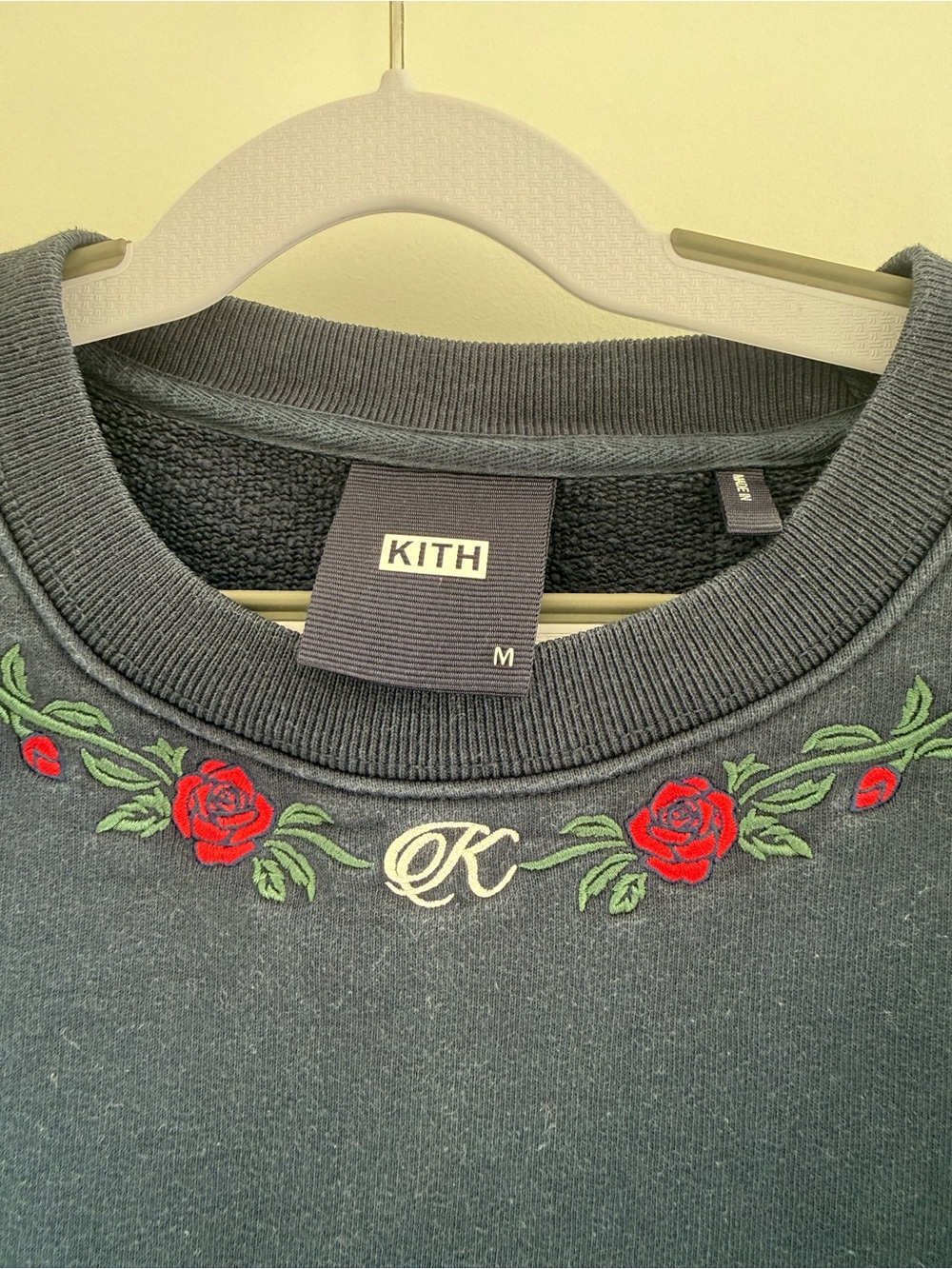 Kith Navy Crewneck Sweatshirt with Red Rose Embroidery - Picture 2 of 2